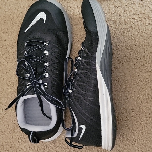 ✨️ NIKE RUNNING SHOES ✨️ - Picture 4 of 5